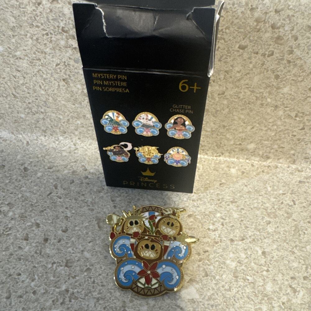Loungefly Moana Portrait Mystery Kakamora Disney Pin